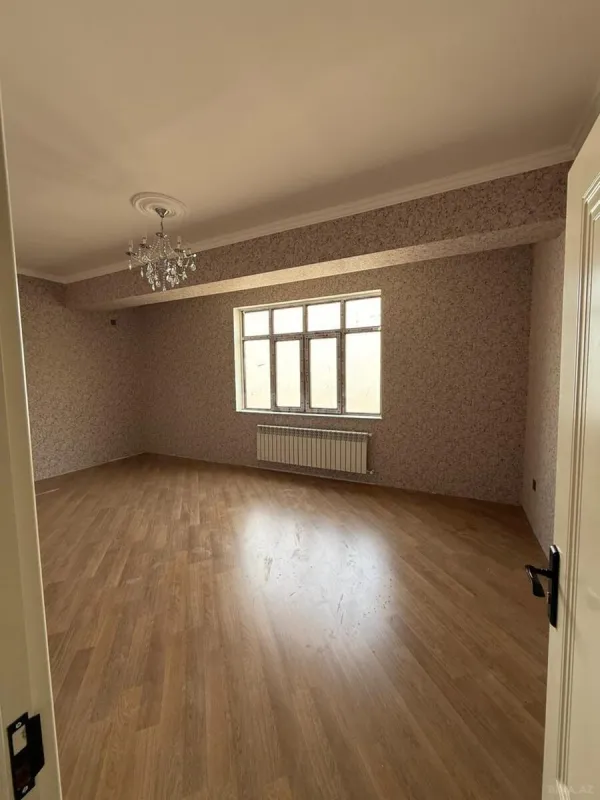 Satılır 2 otaqlı mənzil 79 m²