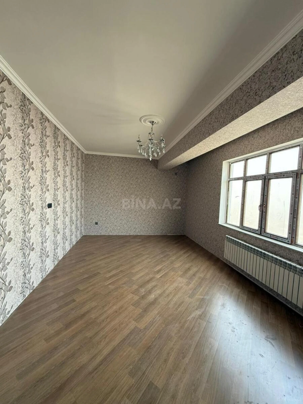Satılır 2 otaqlı mənzil 79 m²