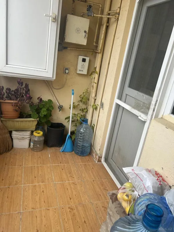 Satılır 2 otaqlı mənzil 96 m²
