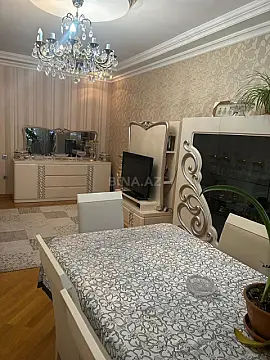 Satılır 2 otaqlı mənzil 96 m²