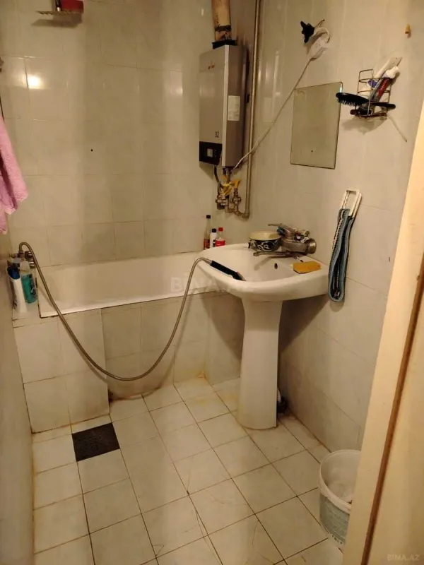 Satılır 2 otaqlı mənzil 62 m²