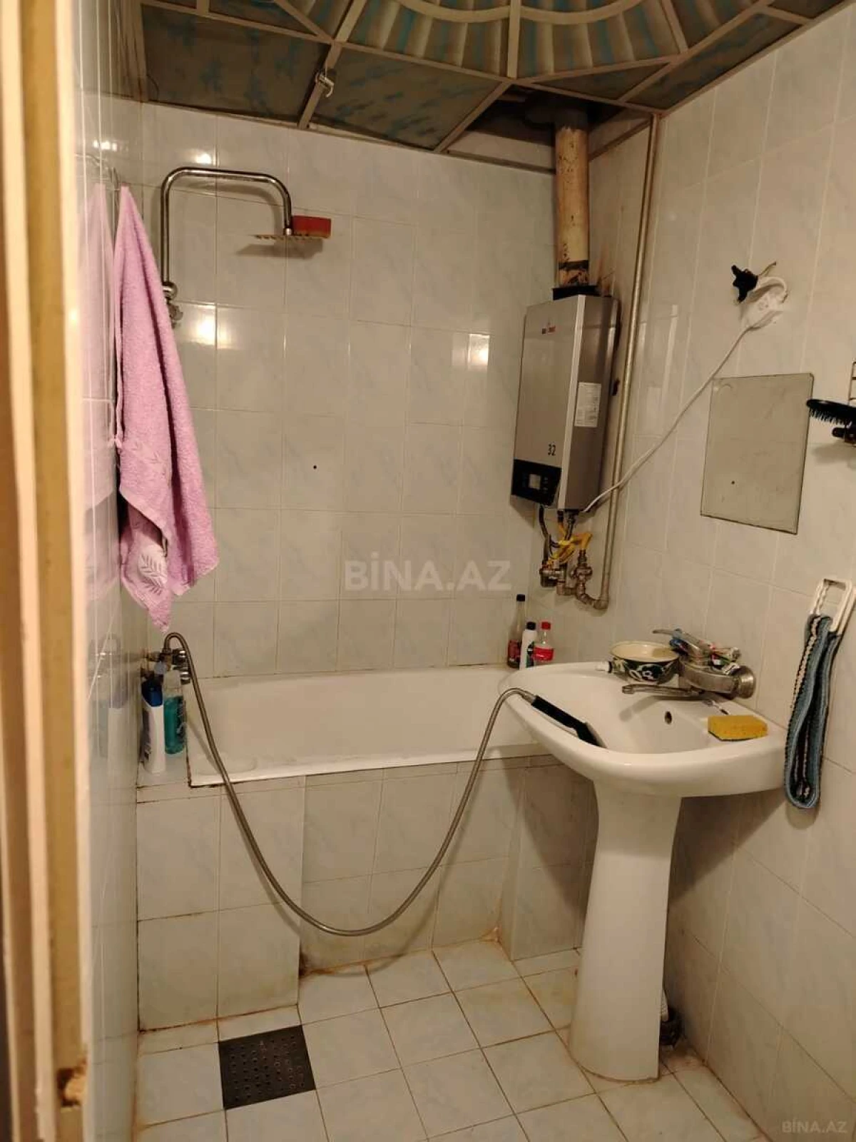 Satılır 2 otaqlı mənzil 62 m²