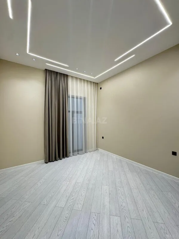 Satılır 4 otaqlı həyət evi 180 m²