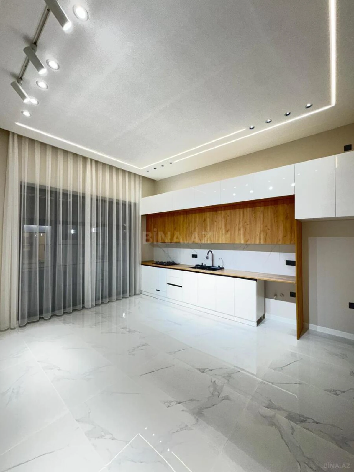 Satılır 4 otaqlı həyət evi 180 m²