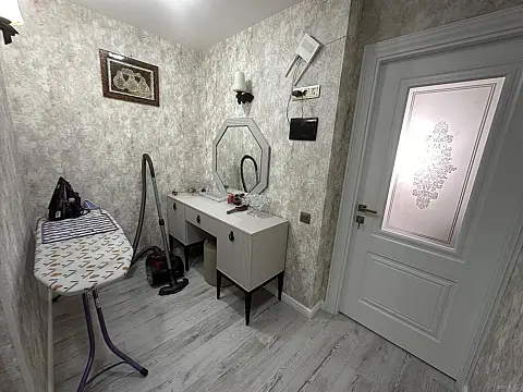 Satılır 2 otaqlı mənzil 64 m²