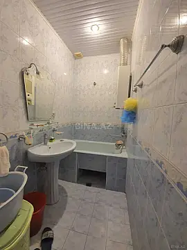 Satılır 4 otaqlı mənzil 100 m²