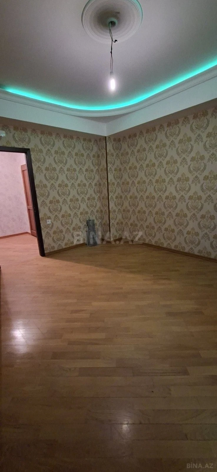 Satılır 2 otaqlı mənzil 75 m²