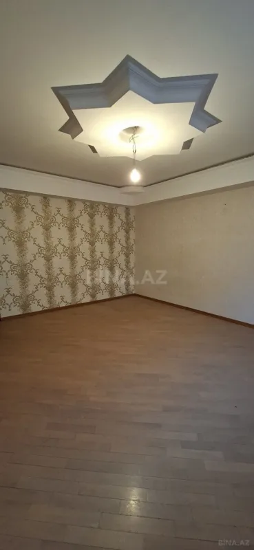Satılır 2 otaqlı mənzil 75 m²