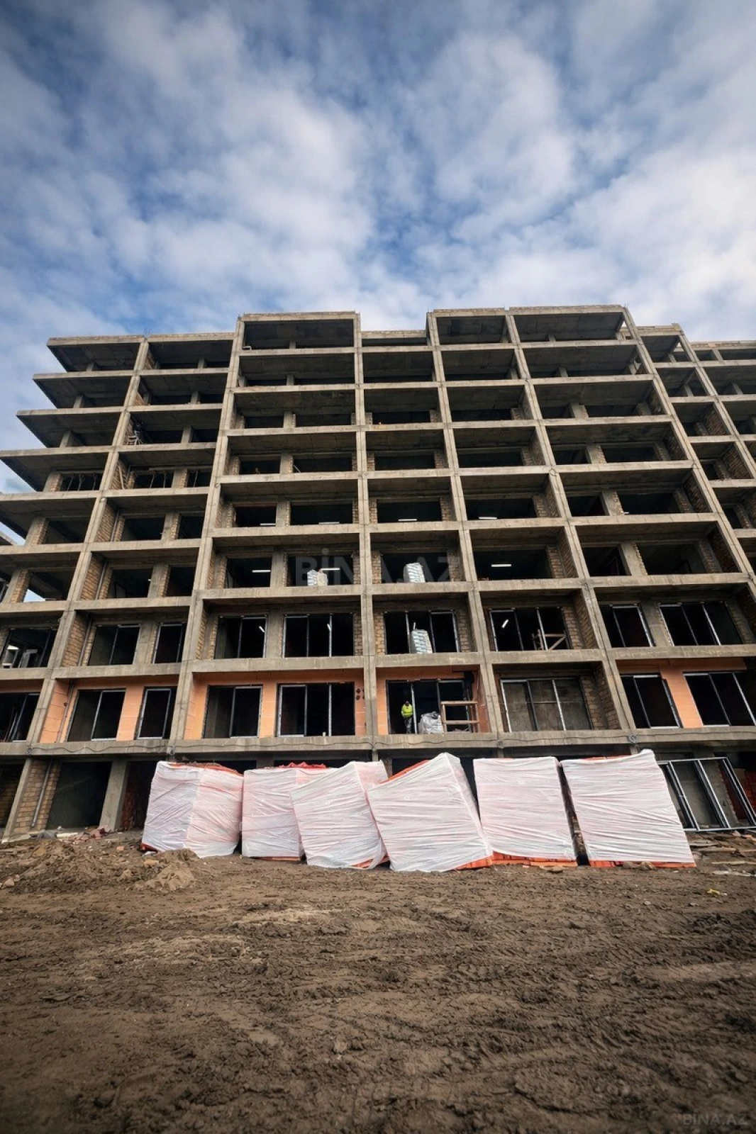 Satılır 3 otaqlı mənzil 92 m²