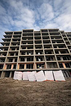 Satılır 3 otaqlı mənzil 92 m²