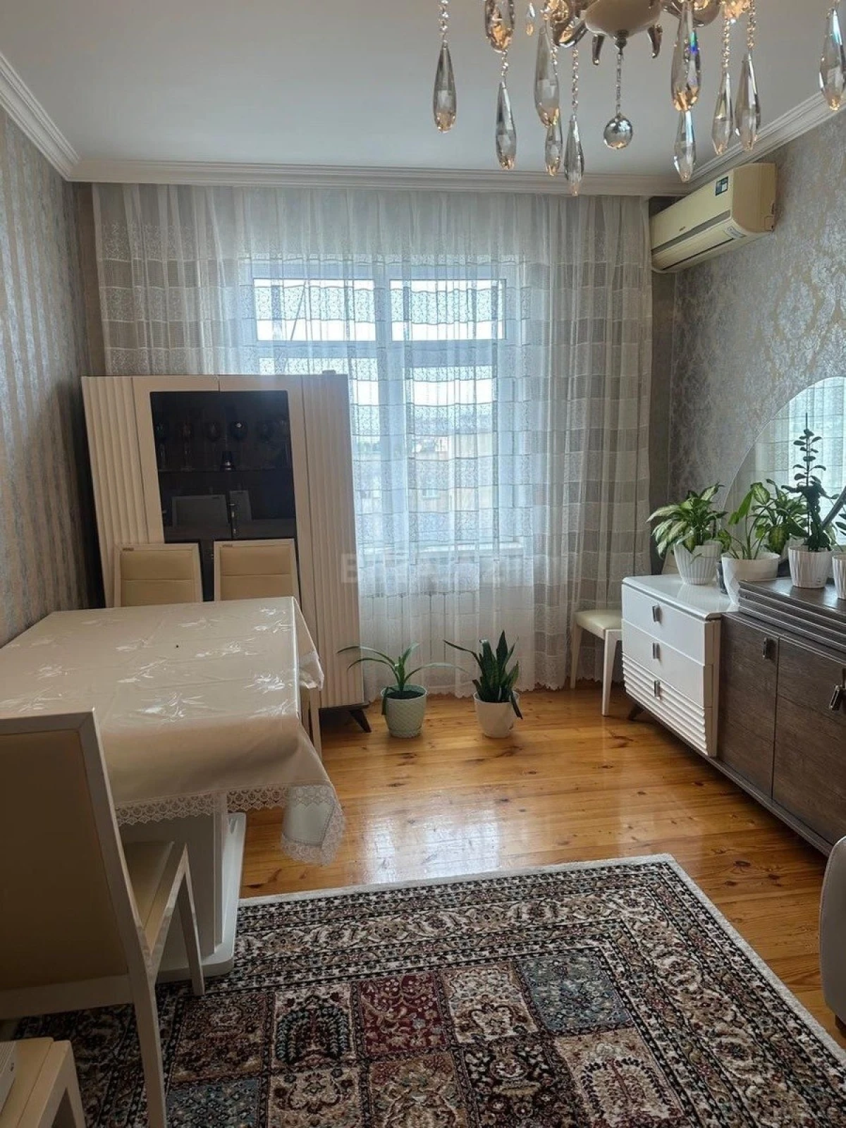 Satılır 3 otaqlı mənzil 79 m²