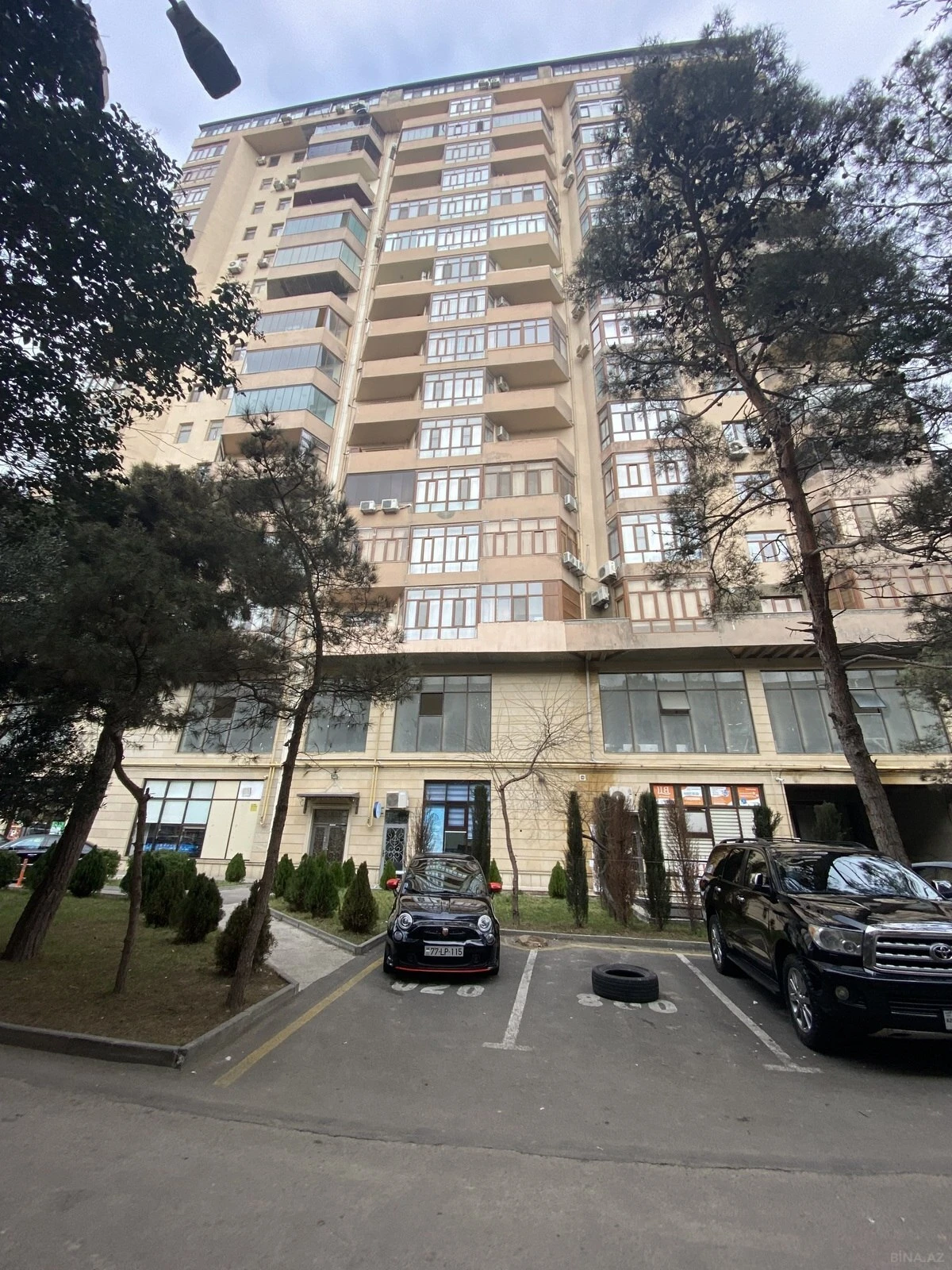 Satılır 2 otaqlı mənzil 90 m²