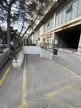 Satılır 2 otaqlı mənzil 90 m²