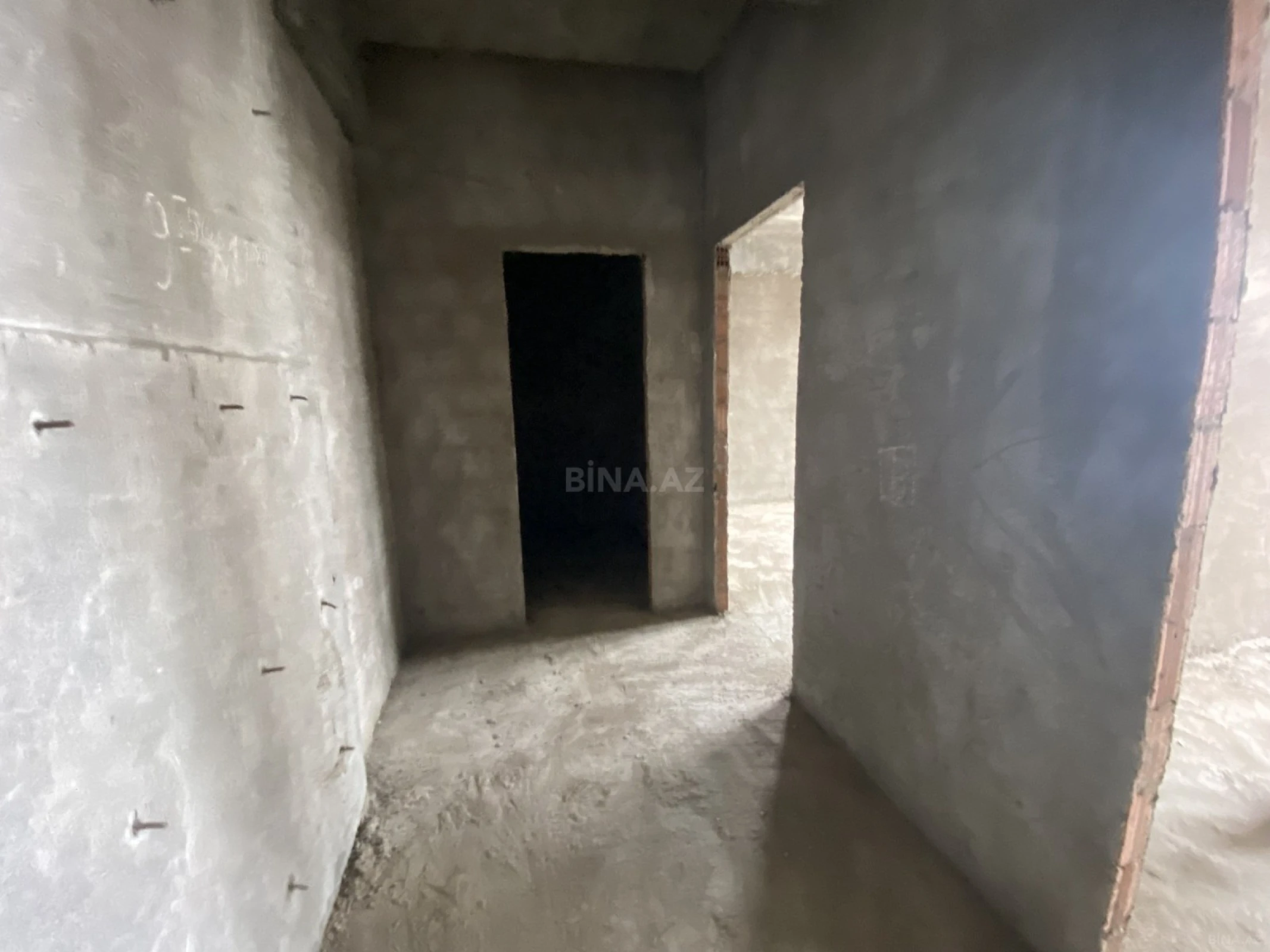 Satılır 2 otaqlı mənzil 90 m²