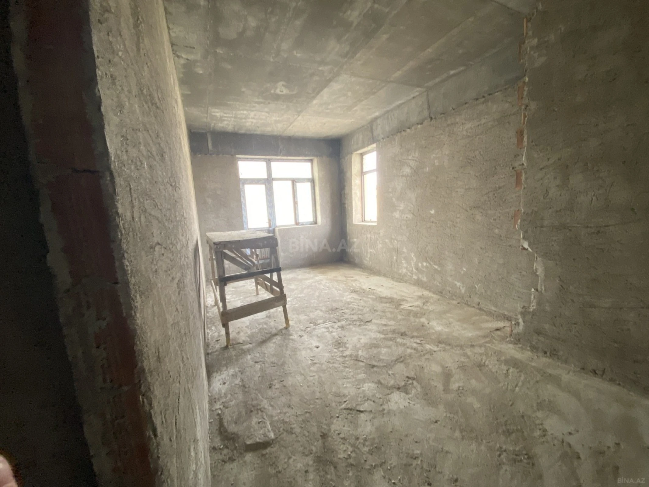 Satılır 2 otaqlı mənzil 69 m²