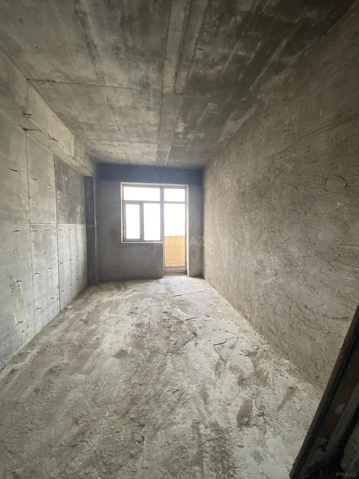 Satılır 2 otaqlı mənzil 69 m²