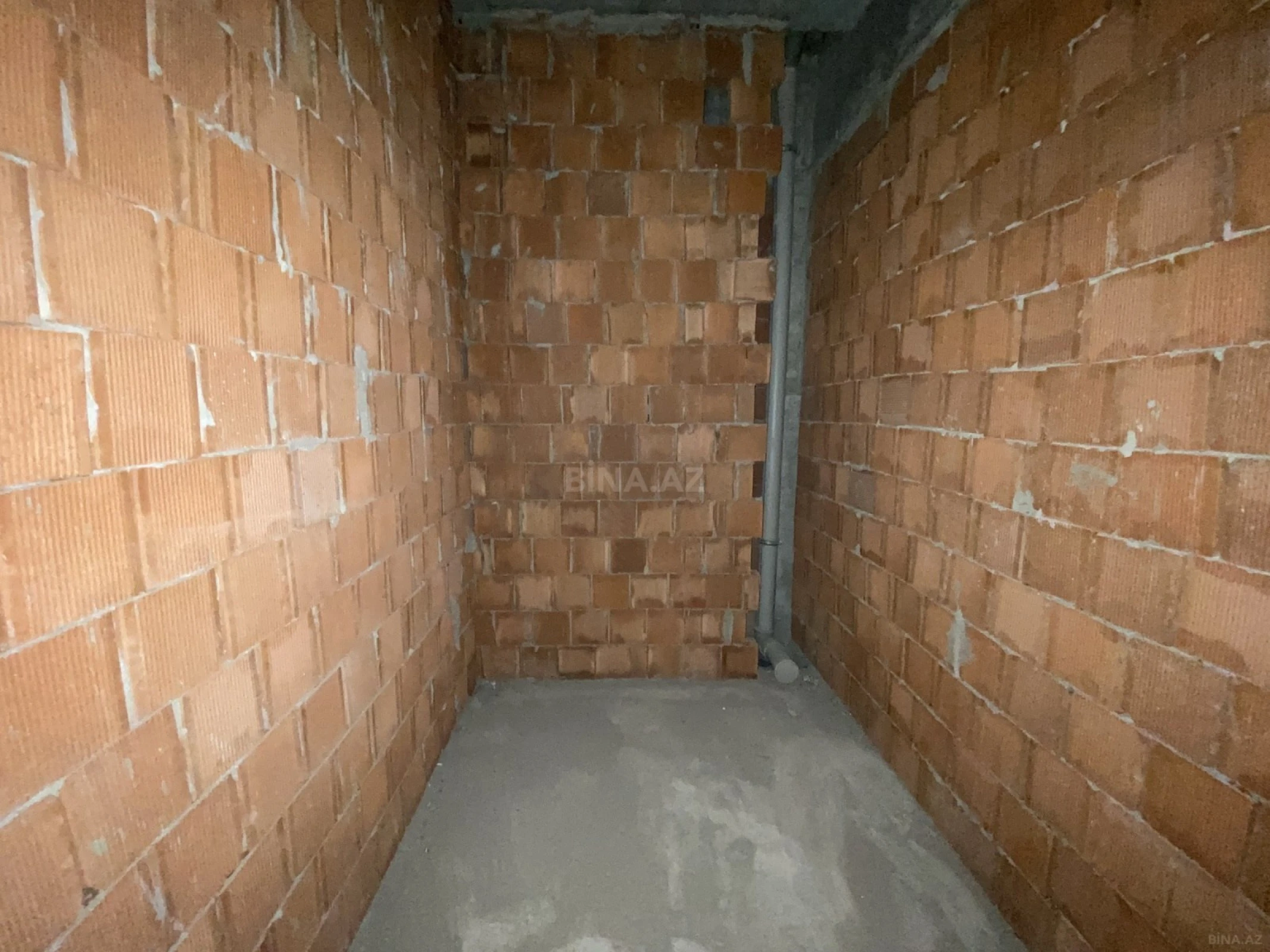 Satılır 2 otaqlı mənzil 69 m²