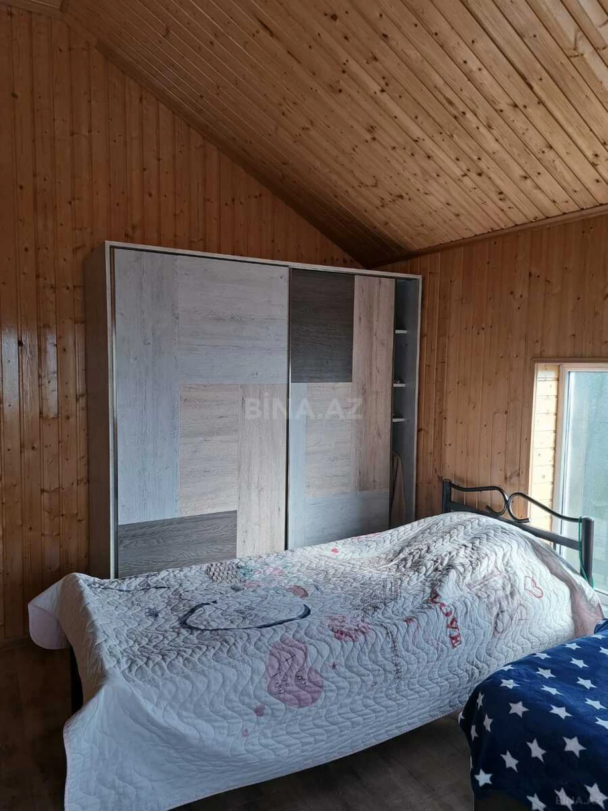 Satılır 4 otaqlı həyət evi 200 m²