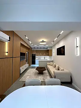 Satılır 2 otaqlı mənzil 67 m²