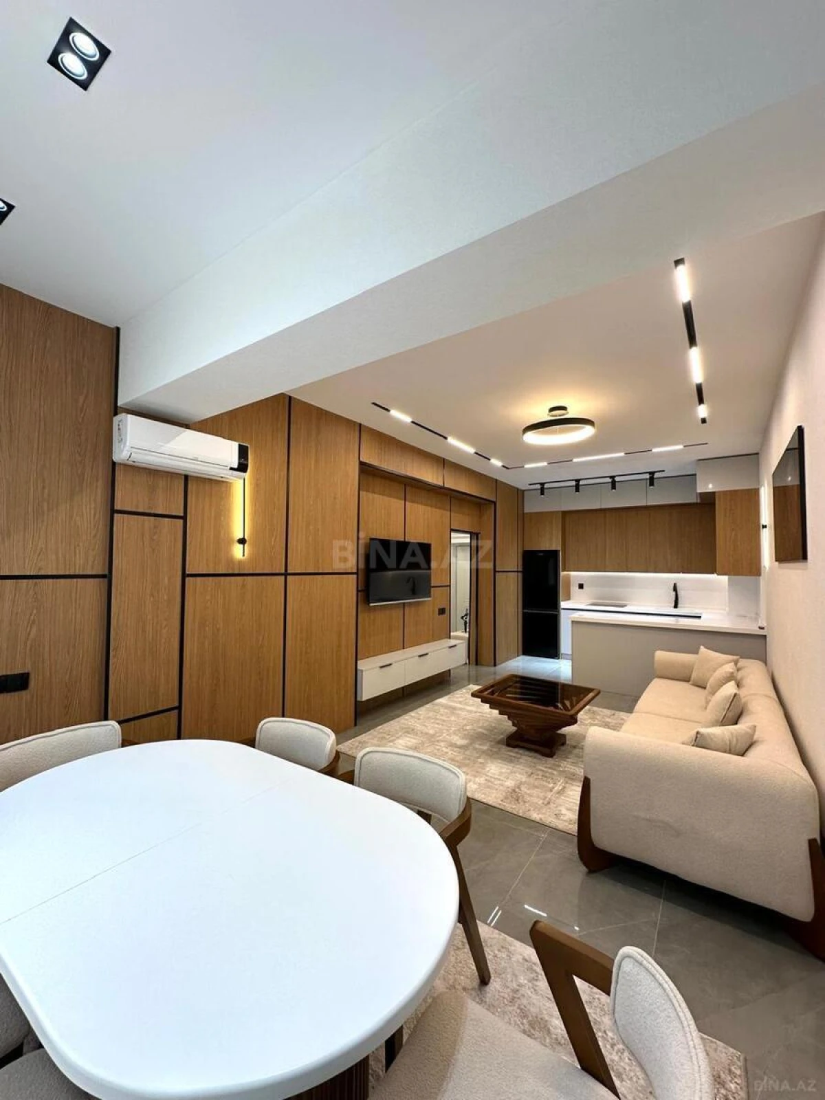 Satılır 2 otaqlı mənzil 67 m²