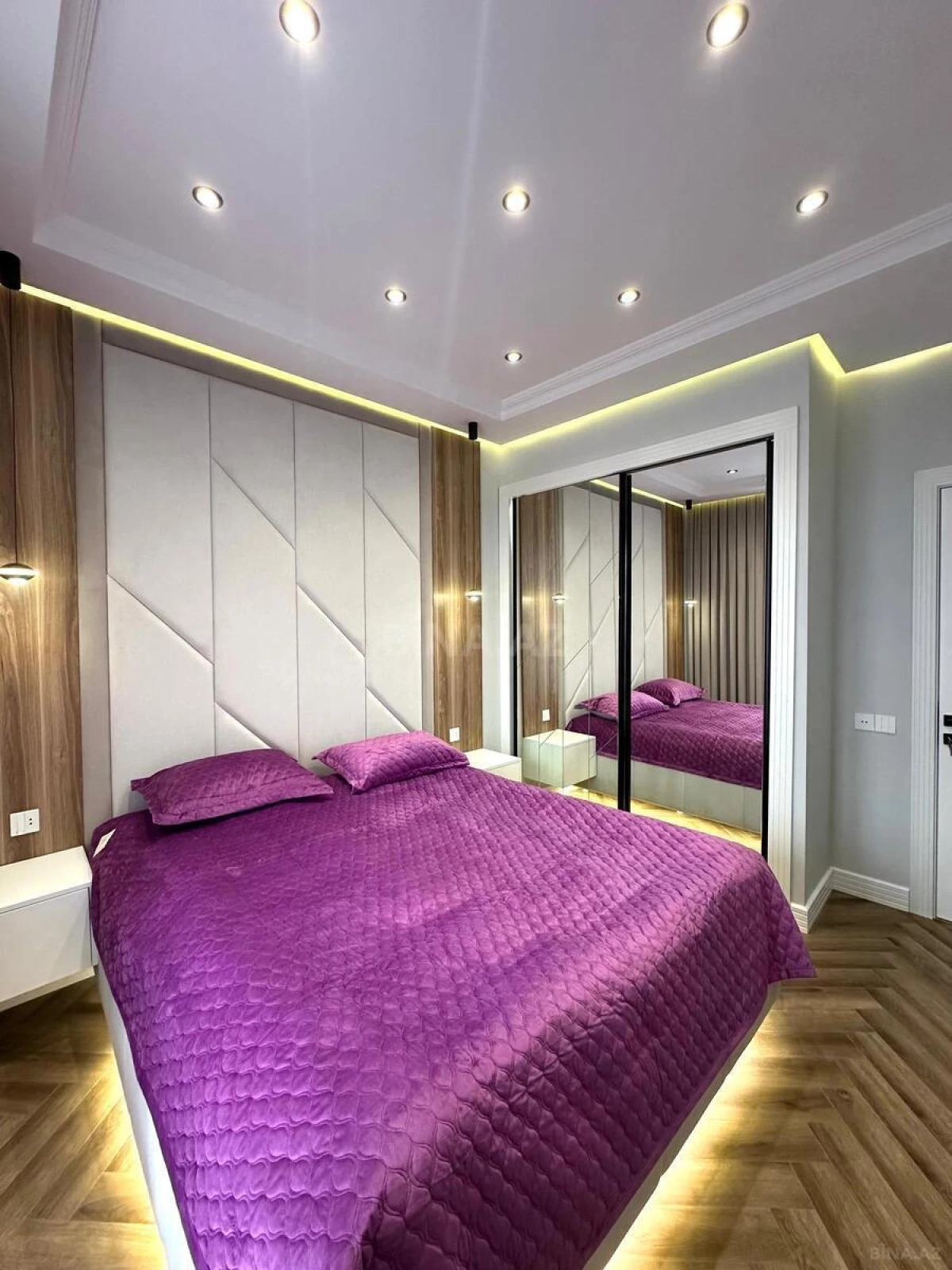 Satılır 2 otaqlı mənzil 67 m²