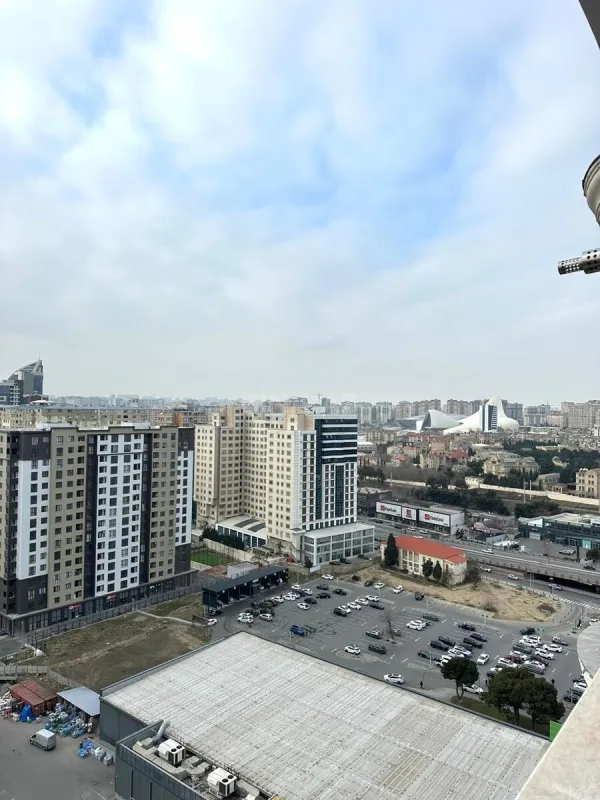 Satılır 2 otaqlı mənzil 67 m²