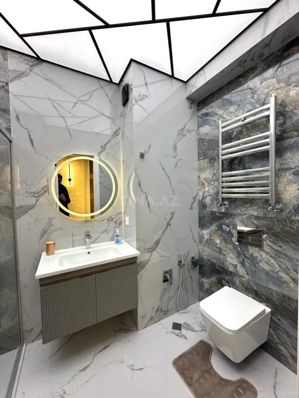 Satılır 2 otaqlı mənzil 67 m²