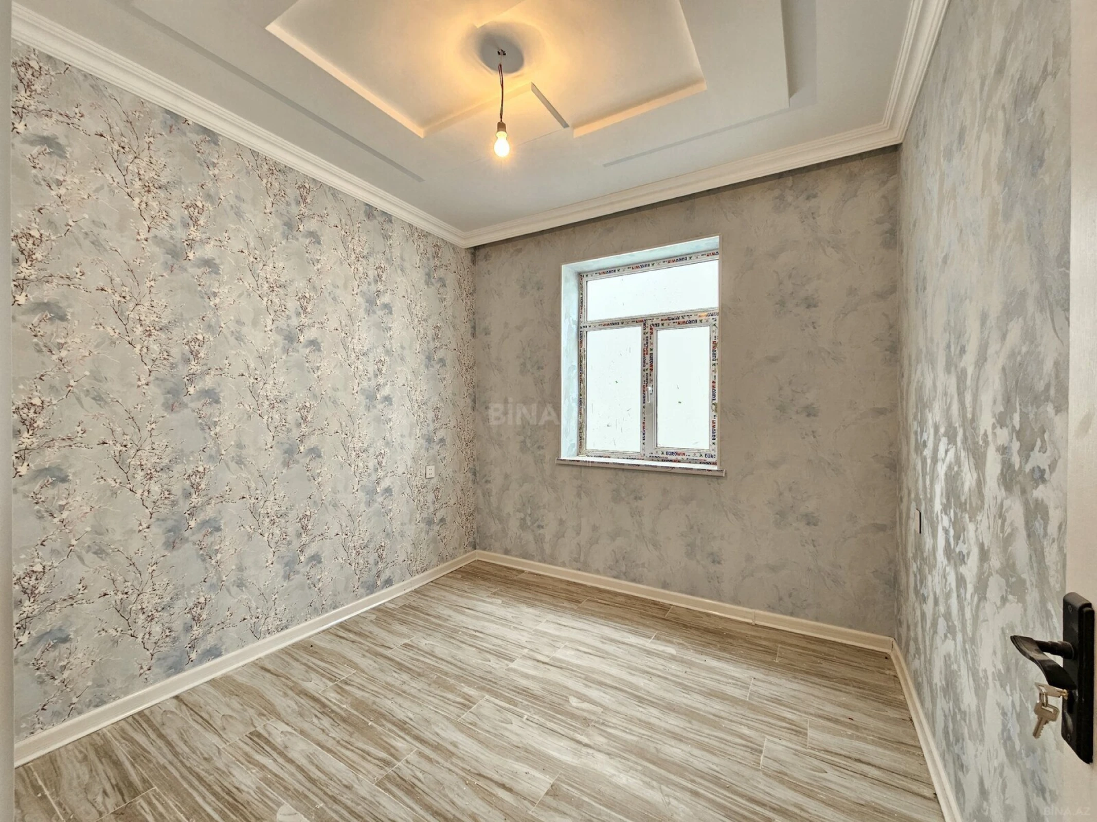 Satılır 3 otaqlı mənzil 65 m²