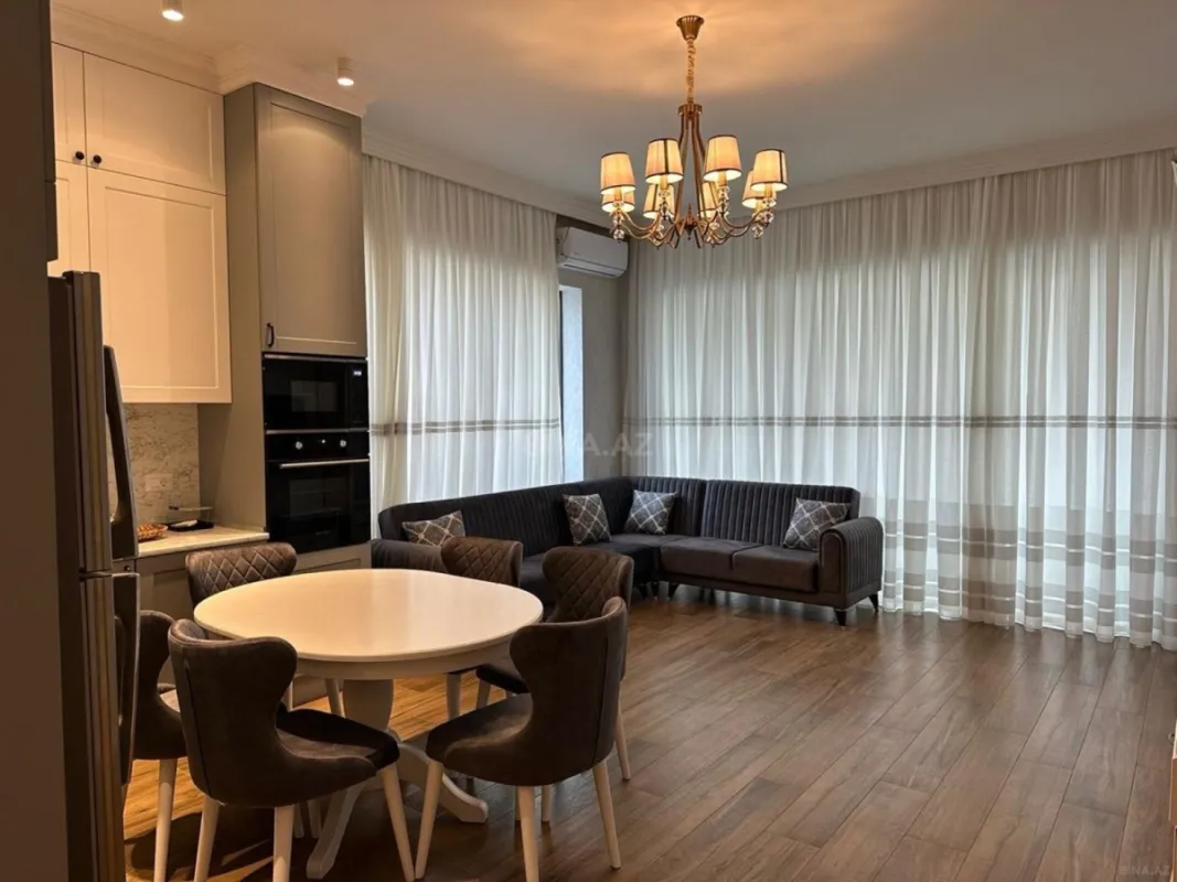 Kirayə verilir 2 otaqlı mənzil 97 m²