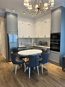 Kirayə verilir 2 otaqlı mənzil 97 m²