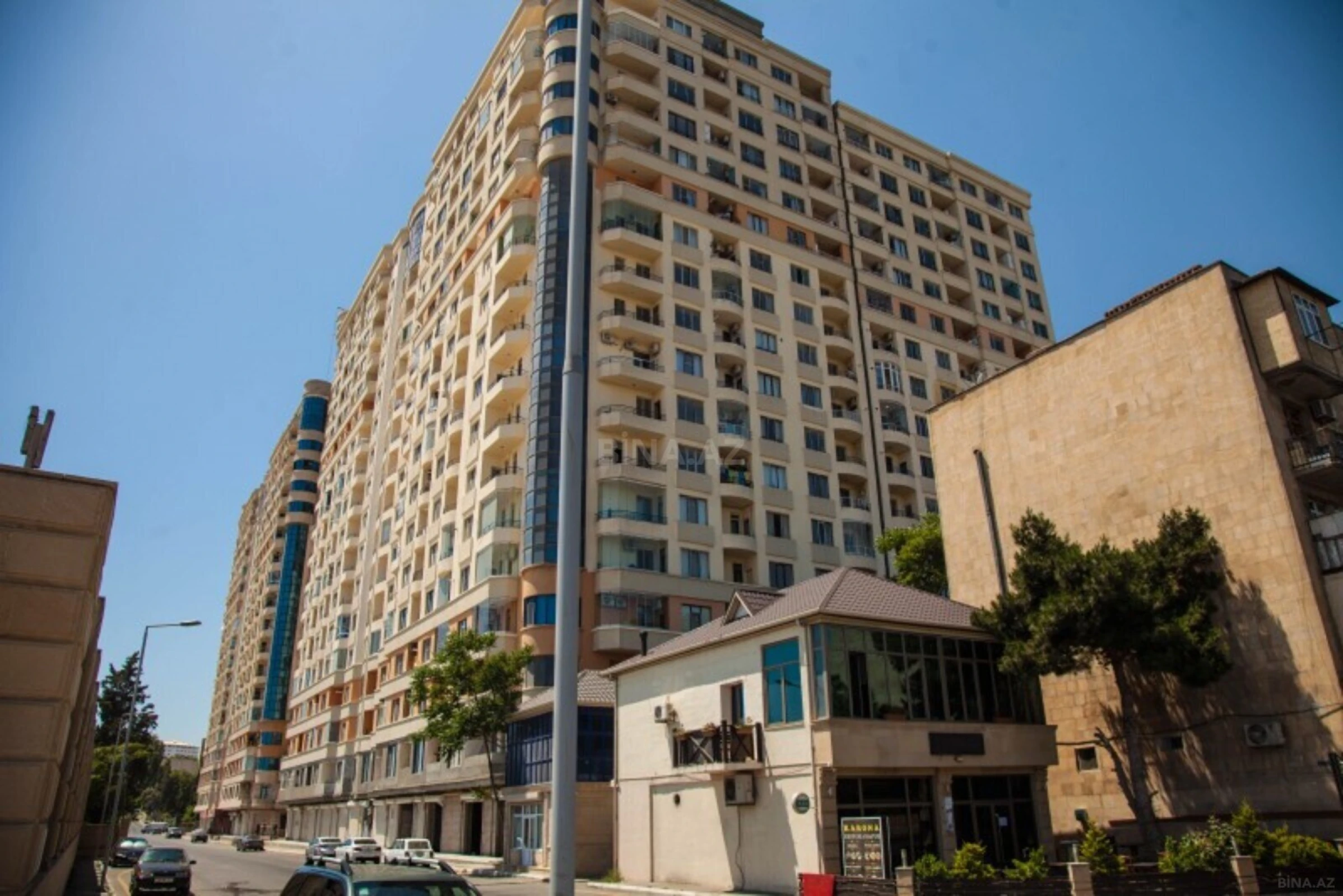 Satılır 3 otaqlı mənzil 100 m²
