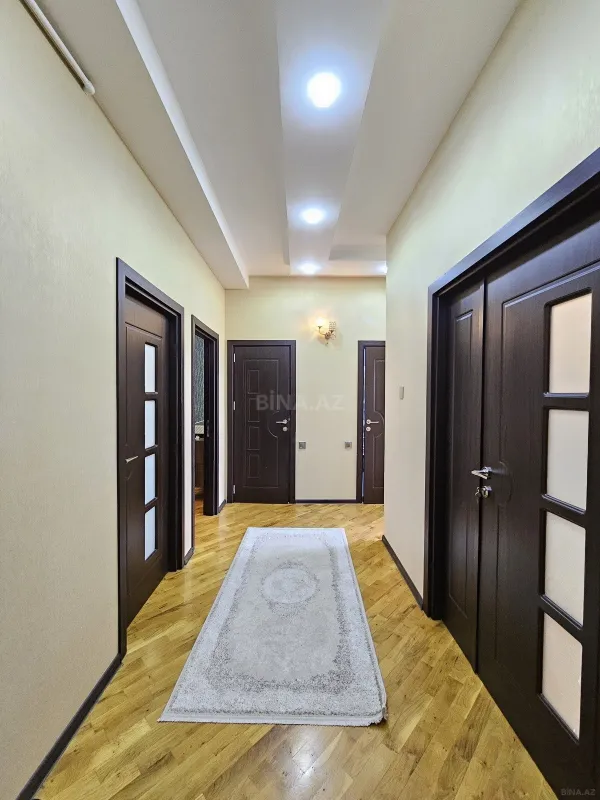 Satılır 3 otaqlı mənzil 93 m²