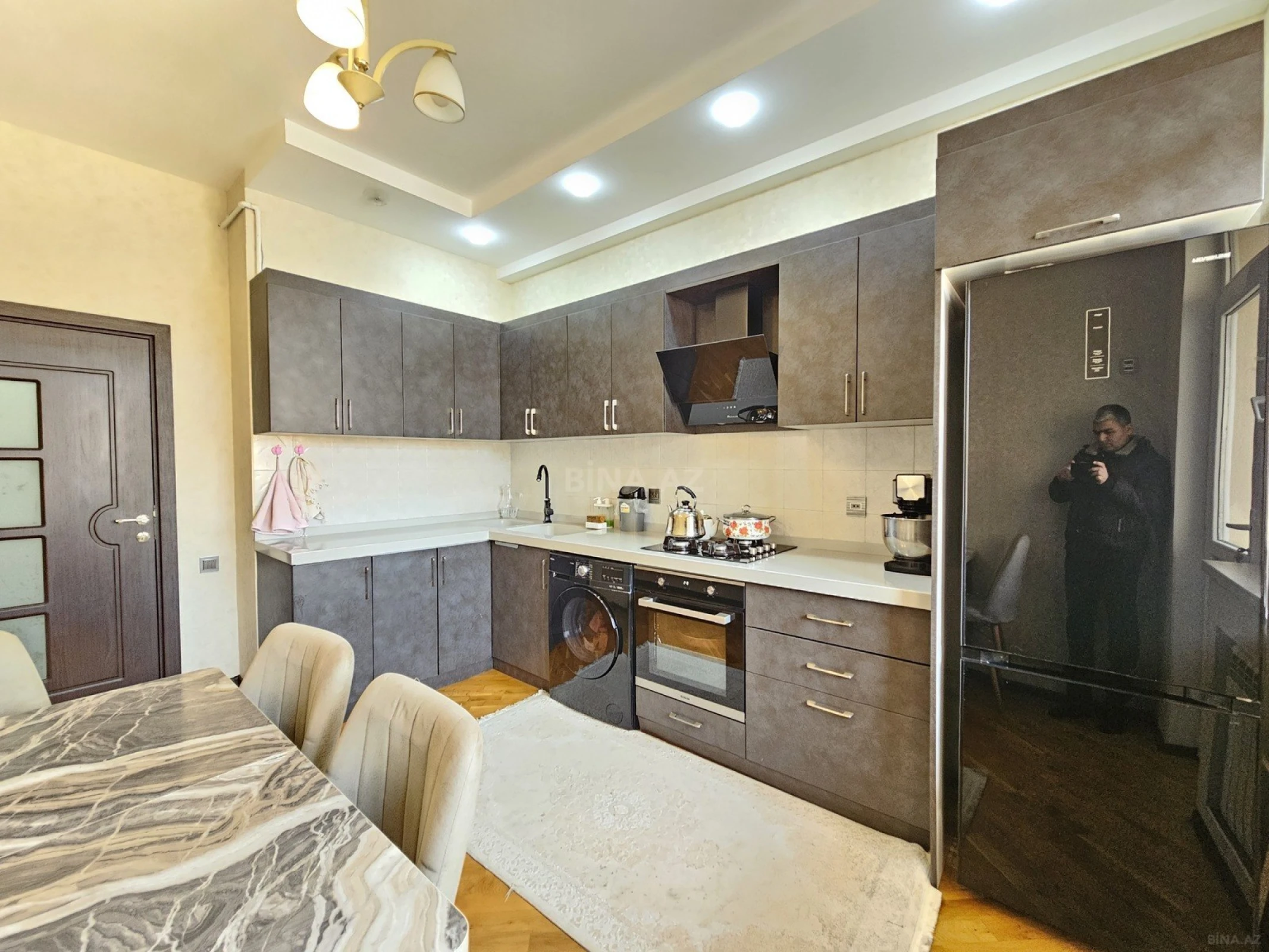 Satılır 3 otaqlı mənzil 93 m²