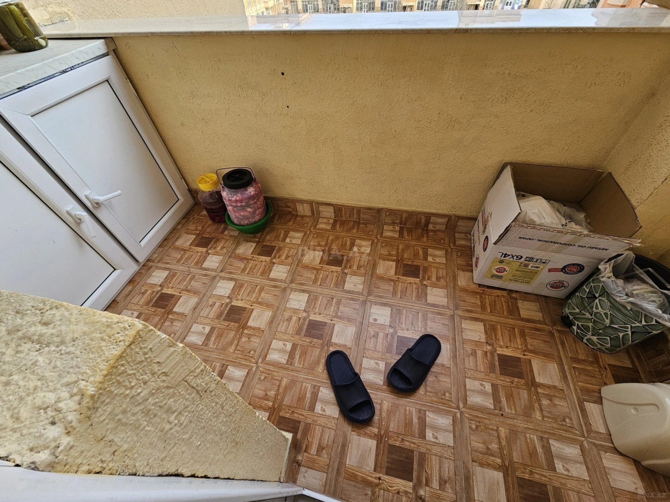 Satılır 3 otaqlı mənzil 93 m²