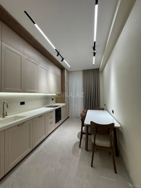 Satılır 2 otaqlı mənzil 86 m²