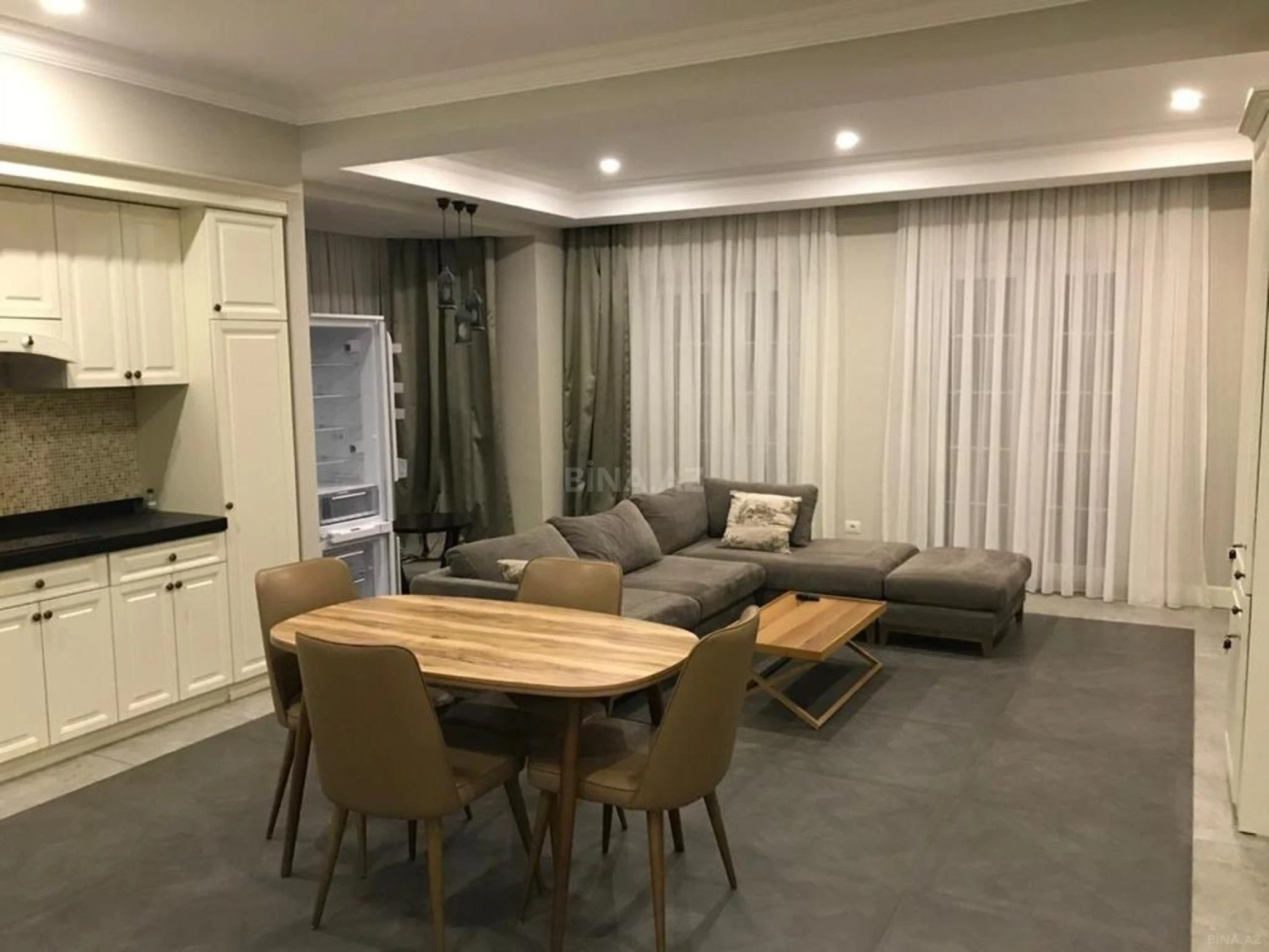 Kirayə verilir 3 otaqlı həyət evi 320 m²