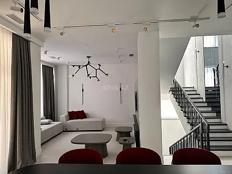 Kirayə verilir 6 otaqlı həyət evi 550 m²