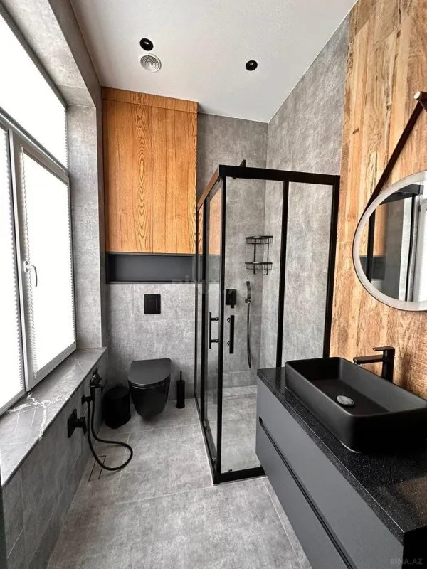 Kirayə verilir 6 otaqlı həyət evi 550 m²