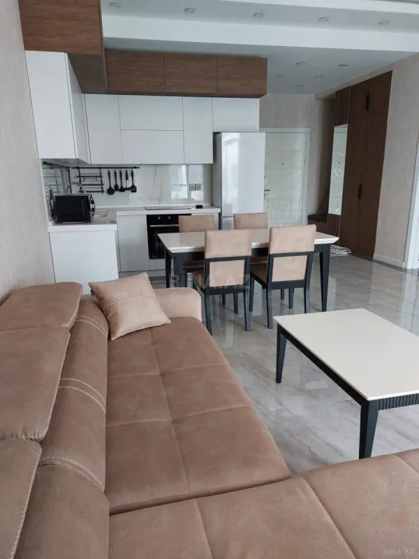 Kirayə verilir 2 otaqlı mənzil 100 m²