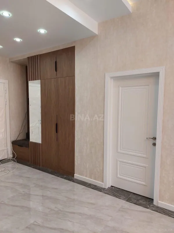Kirayə verilir 2 otaqlı mənzil 100 m²