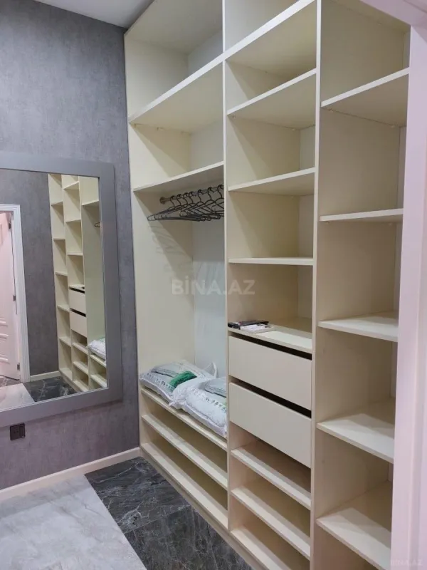 Kirayə verilir 2 otaqlı mənzil 100 m²