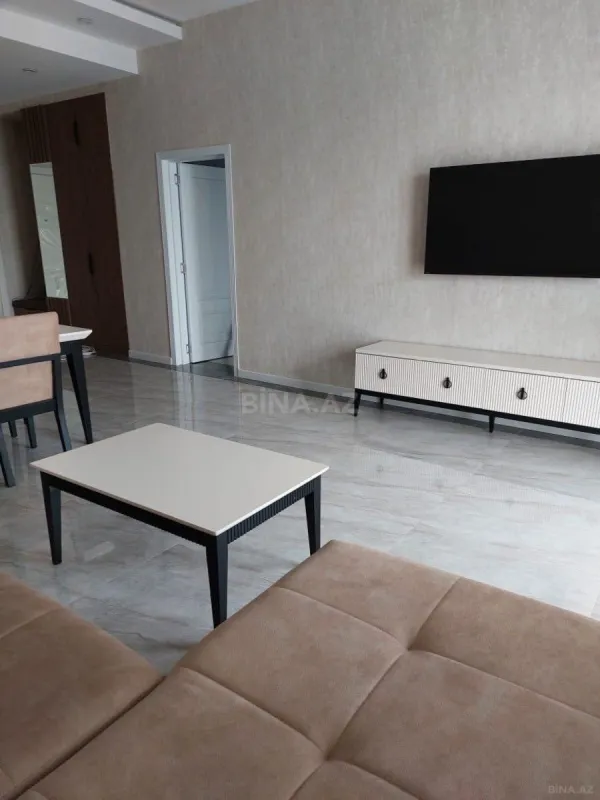Kirayə verilir 2 otaqlı mənzil 100 m²