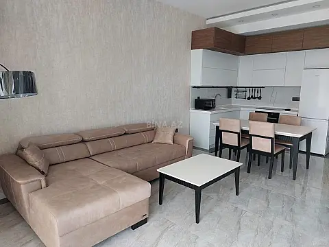 Kirayə verilir 2 otaqlı mənzil 100 m²