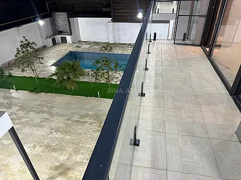 Kirayə verilir 5 otaqlı həyət evi 380 m²