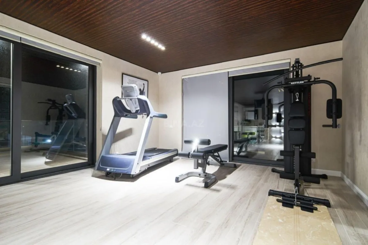 Kirayə verilir 6 otaqlı həyət evi 600 m²