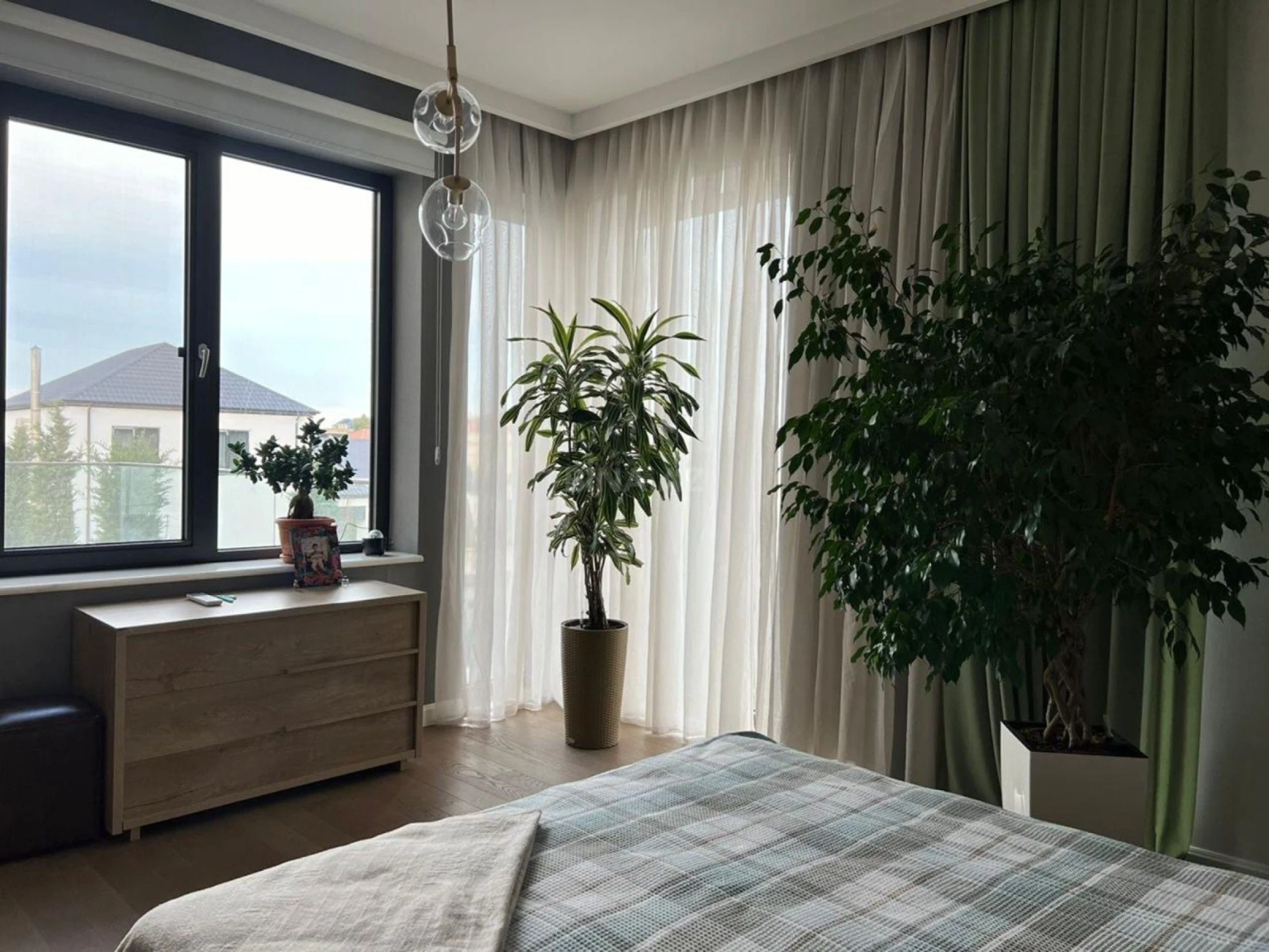 Kirayə verilir 6 otaqlı həyət evi 600 m²