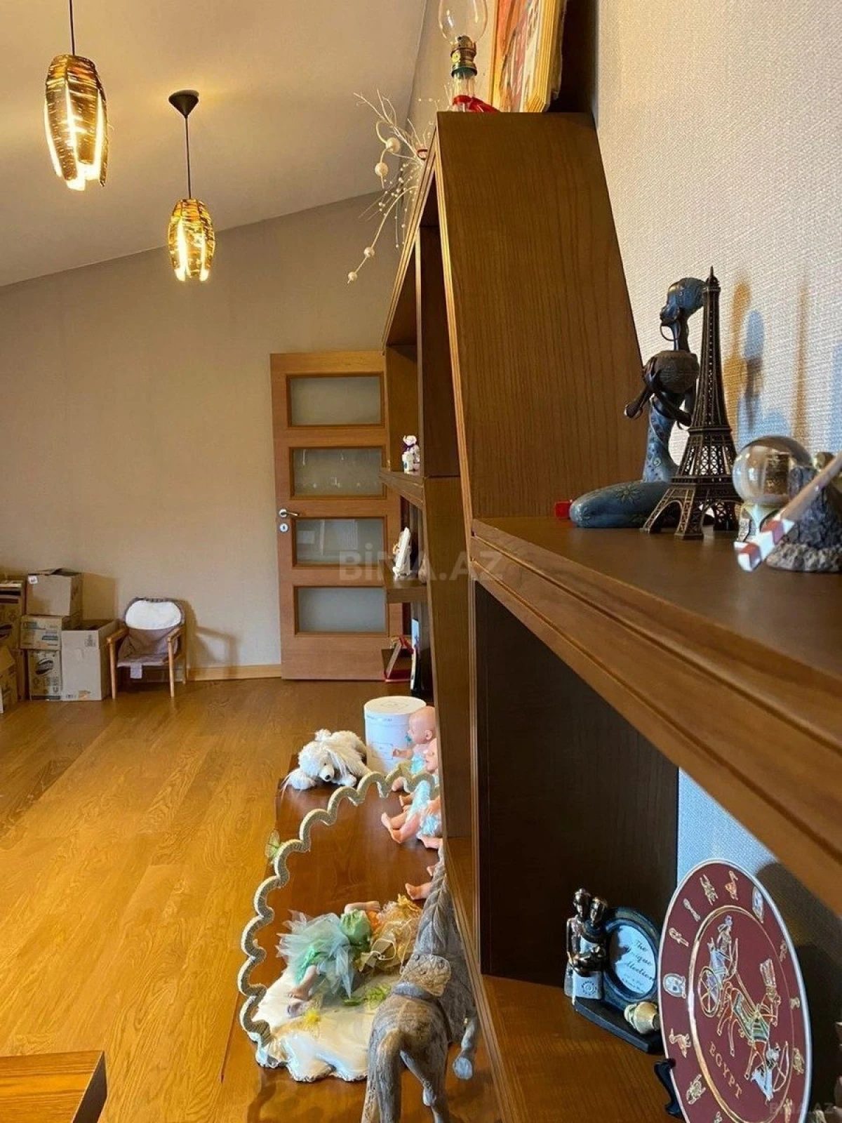 Kirayə verilir 6 otaqlı həyət evi 700 m²
