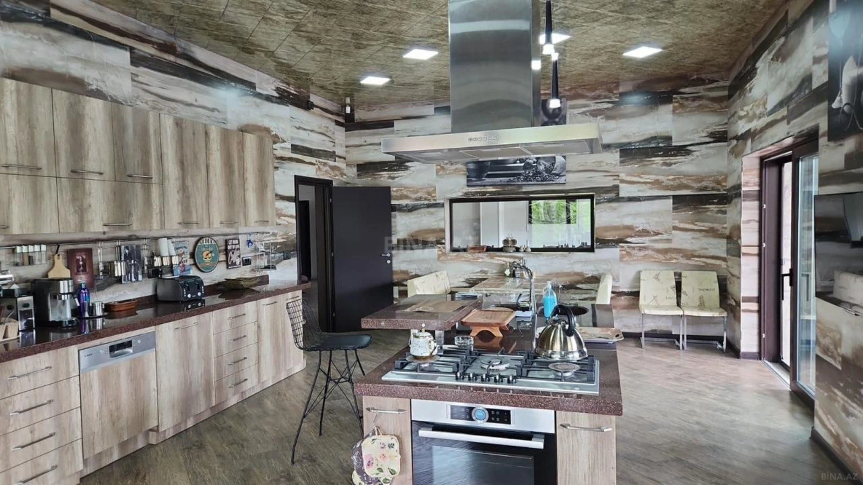 Kirayə verilir 5 otaqlı həyət evi 500 m²