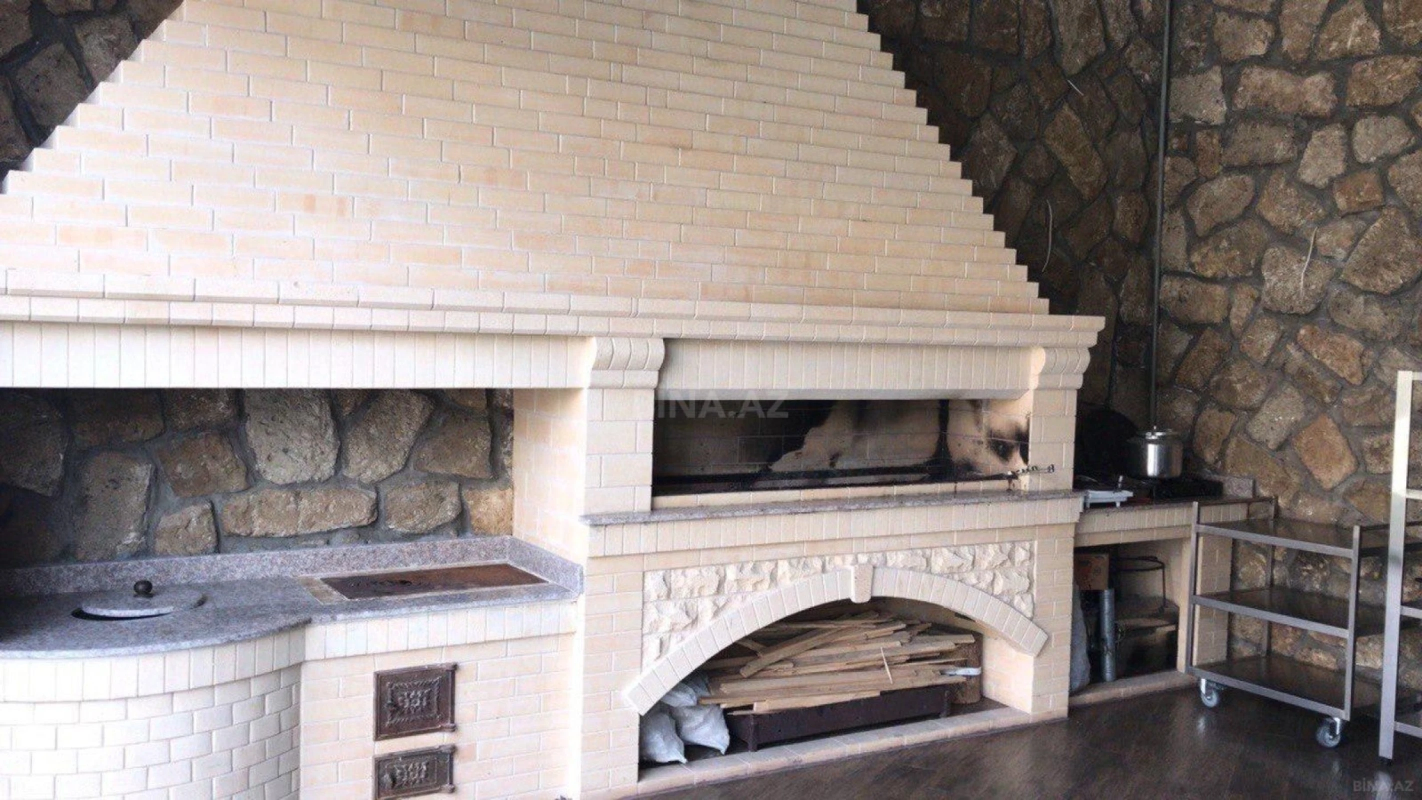 Kirayə verilir 5 otaqlı həyət evi 500 m²