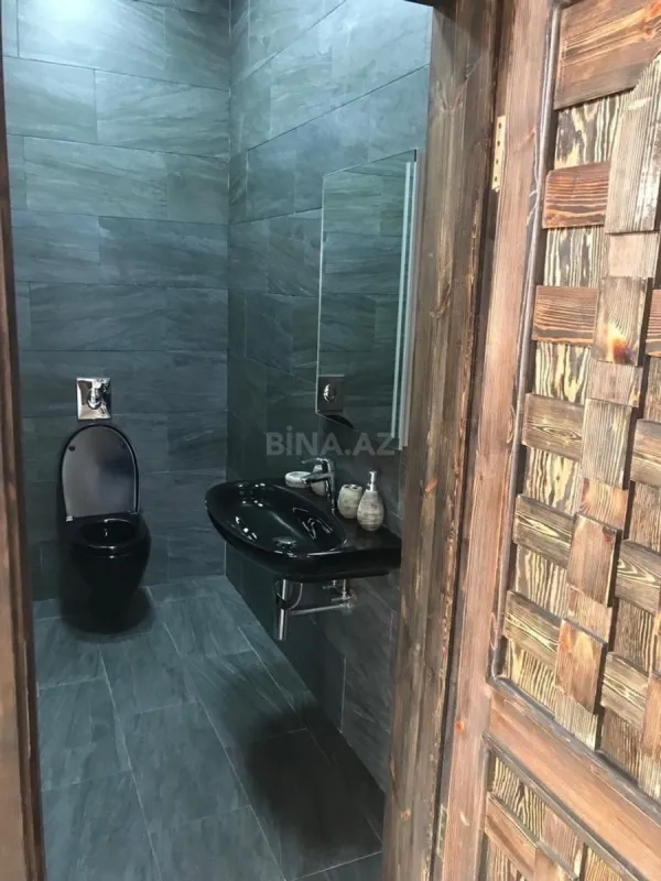 Kirayə verilir 5 otaqlı həyət evi 500 m²